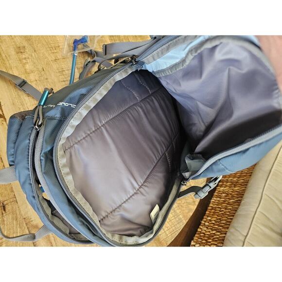 Dave Matthews Band Camelbak Cloud Walker Hydration Backpack 2010 Fire Dancer NWT - Picture 9 of 10